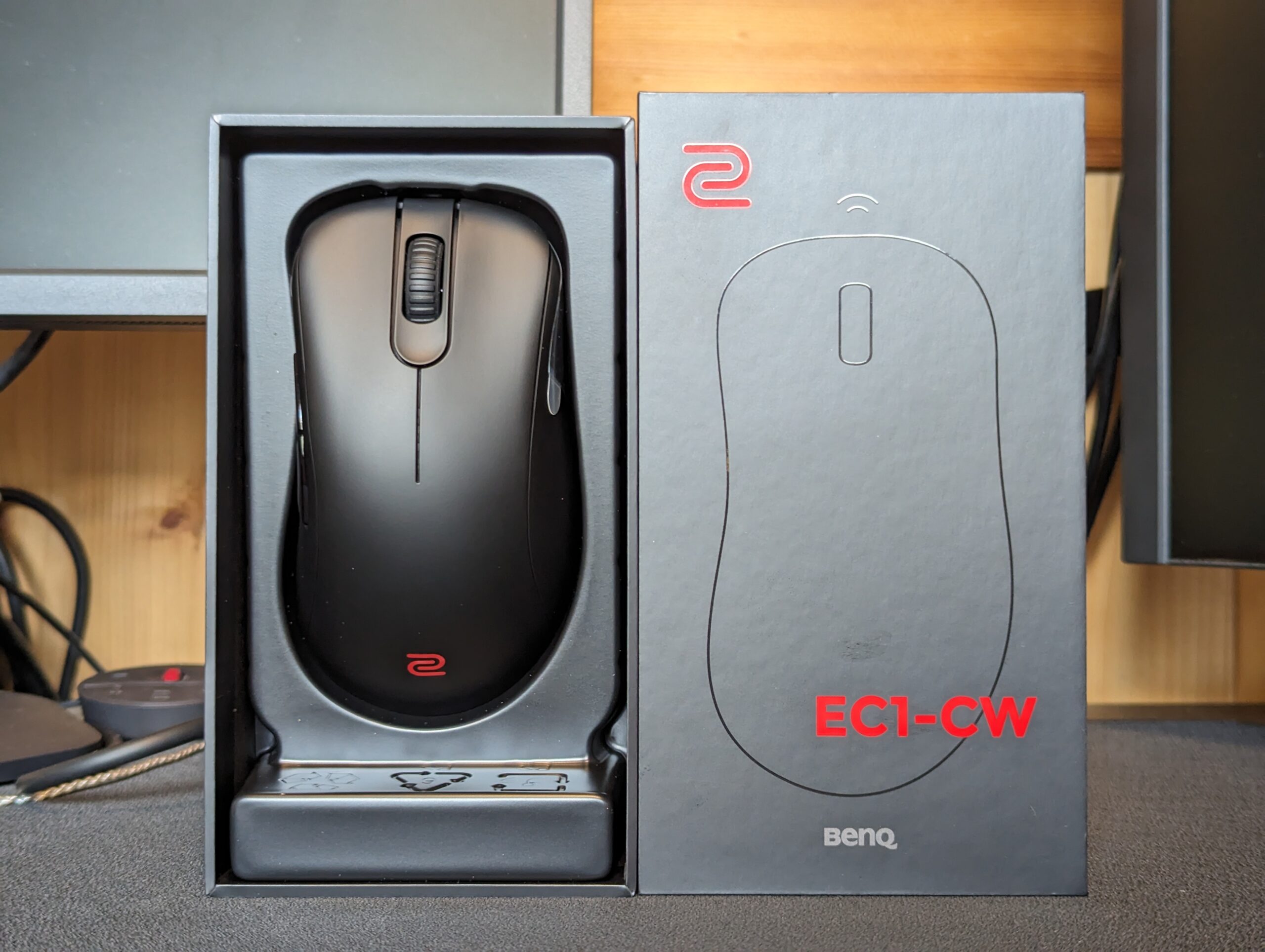 qyfBenQ ZOWIE EC1-CW ワイヤレスゲーミングマウス - マウス・トラック